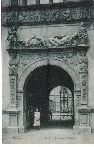Wismar - Portal v. Frstenhof, Hofseite