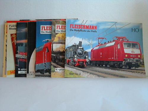 Fleischmann - 5 Kataloge und 24 Neuheiten-Broschren aus 1975 bis 1998