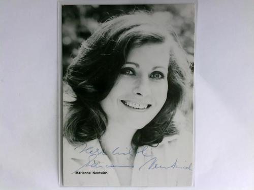 Nentwich, Marianne - Signierte Autogrammkarte