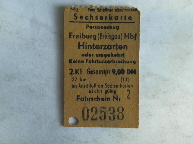 (Eisenbahn-Fahrkarte) - Fahrkarte Personenzug Freiburg (Breisgau) Hbf - Hinterzarten oder umgekehrt. Keine Fahrbahnunterbrechung. 2. Klasse