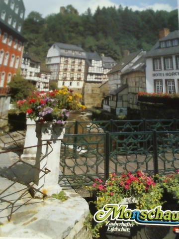 (Monschau) - Monschau. Zauberhafter Eifelschatz - 1 Poster