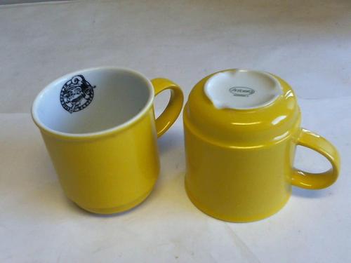 Arzberg Porzellan - 2 Kaffebecher in gelb aus Porzellan