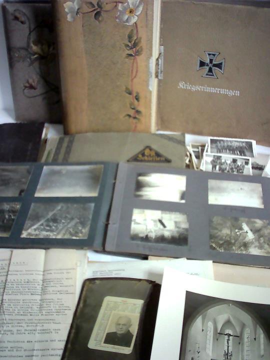 (Fliegertruppe im 1. Weltkrieg / Flieger-Ersatz-Abteilung) - 3 Fotoalben mit insgesamt 430 Fotos und einigen Ansichtskarten, meist von (zerstrten) Orten an der Westfront, von Hauptmann Erhard Steinbach (1886 - 1963) aus Kirchberg/Sachsen