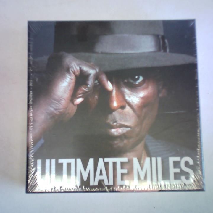 Ultimate Miles. 5 CDs