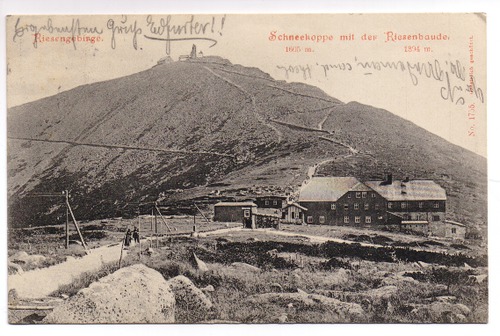 Riesengebirge - Postkarte: Schneekoppe (1605 m) mit der Riesenbaude (1394 m)