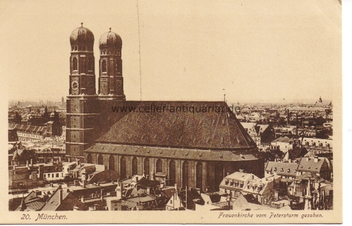 Mnchen - 20. Mnchen. Frauenkirche vom Petersturm gesehen