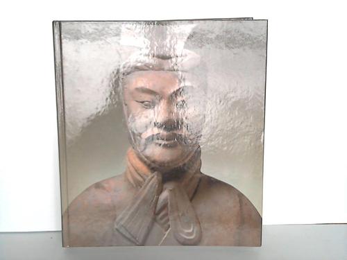 Ausstellungskatalog, - Kunstschtze aus China  5000 v. Chr. bis 900 n. Chr. - Neuere archologische Funde aus der Volksrepublik China. Katalog von Helmut Brinker